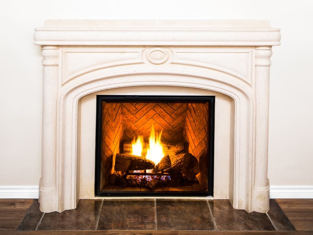 Especialistas en la instalación de cierres de chimeneas en Vilagarcía